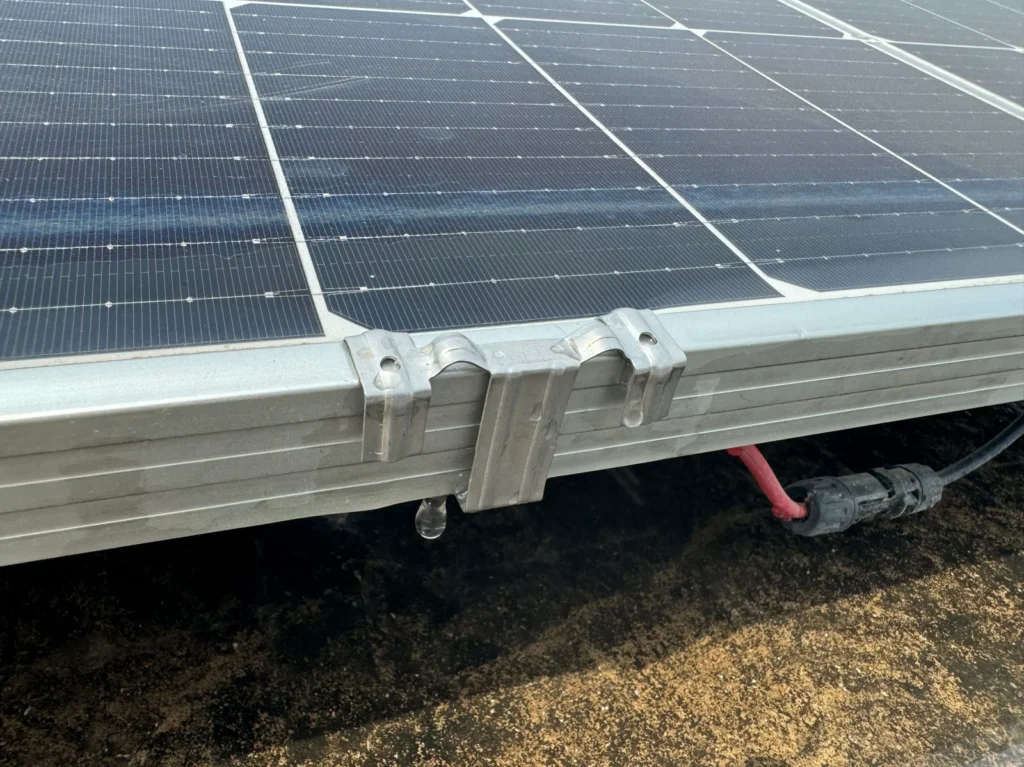 Solar Panel Drain Clips: Increase the efficiency and lifespan of your solar system!