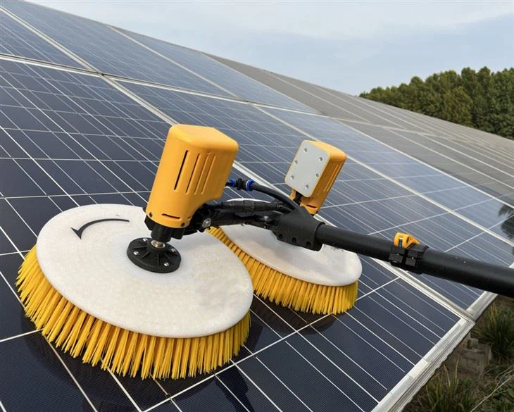 Why Should You Use a Special Brush Instead of a Regular Mop to Clean Your Solar Panels?